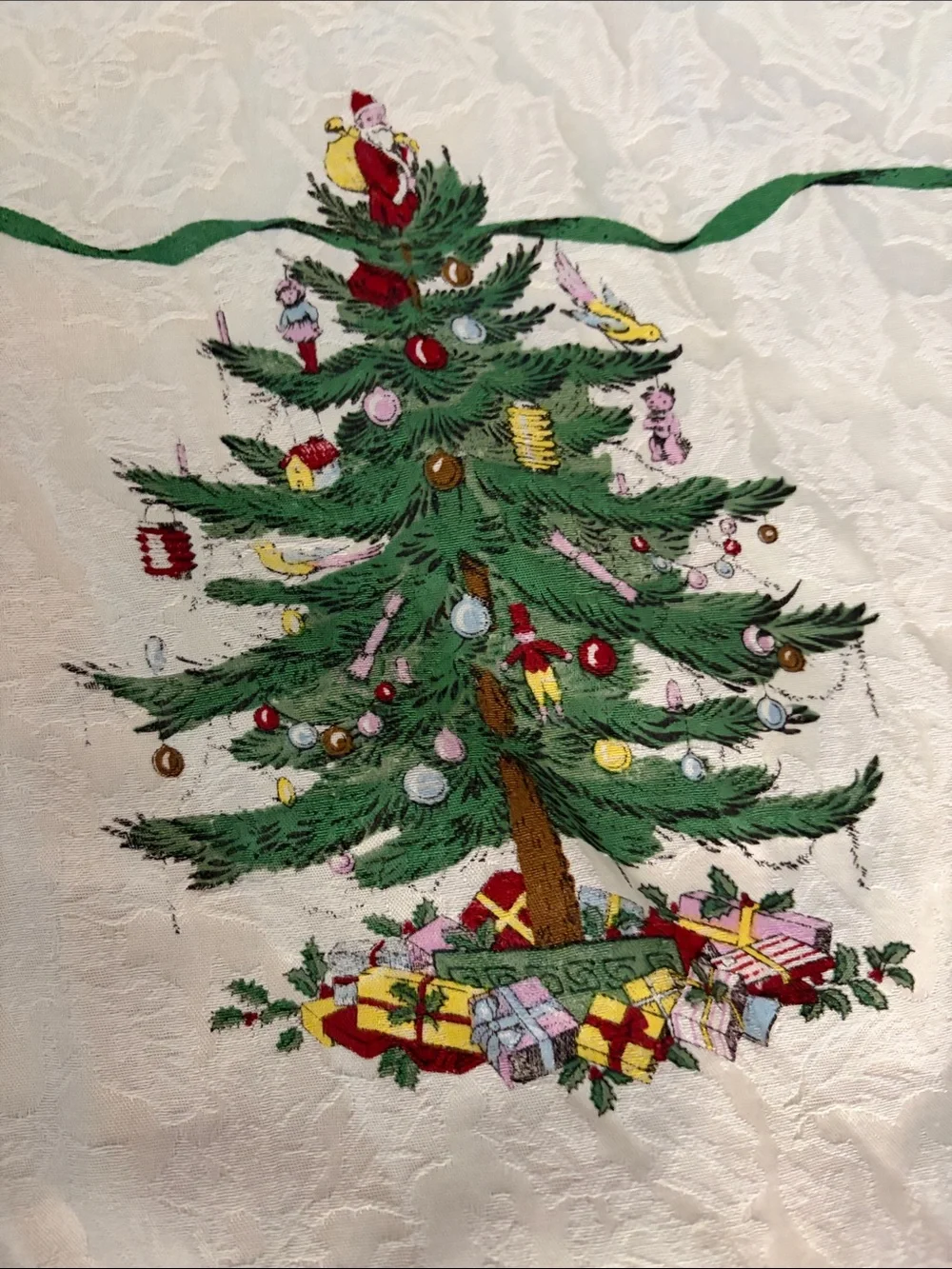Spode embroidered green